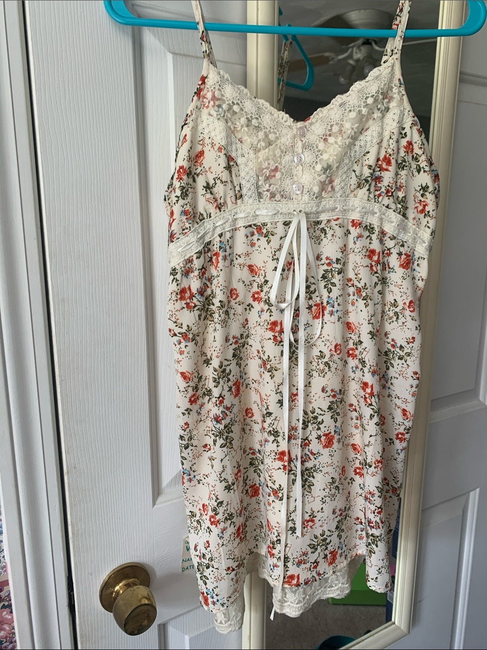 Pura Vida Cream Floral Lace-Trim Tank Slip